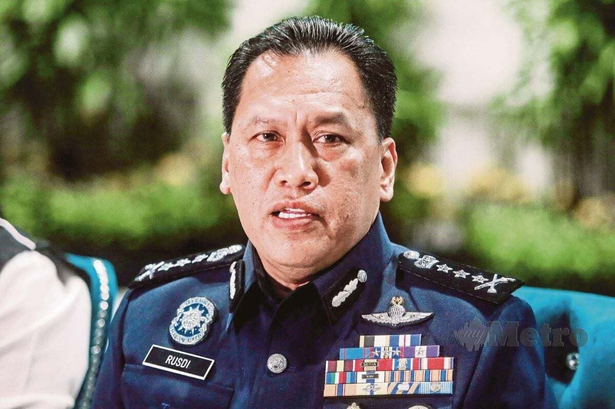 Giám đốc Cục Điều tra Tội phạm Thương mại (CCID) của Malaysia, Datuk Rusdi Mohd Isa tiết lộ thông tin về vụ điều tra gian lận nhập tịch của ĐT Malaysia