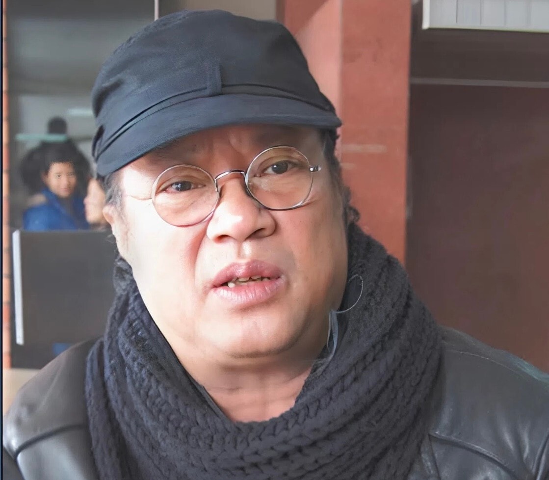 NSND Hạnh Nhân sinh ra trong gia đình có truyền thống theo đuổi nghệ thuật.