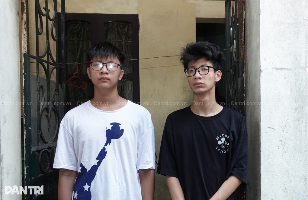 Bi kịch nối tiếp: Cha khiếm thị, con trai lớn câm điếc có nguy cơ mù lòa - 4