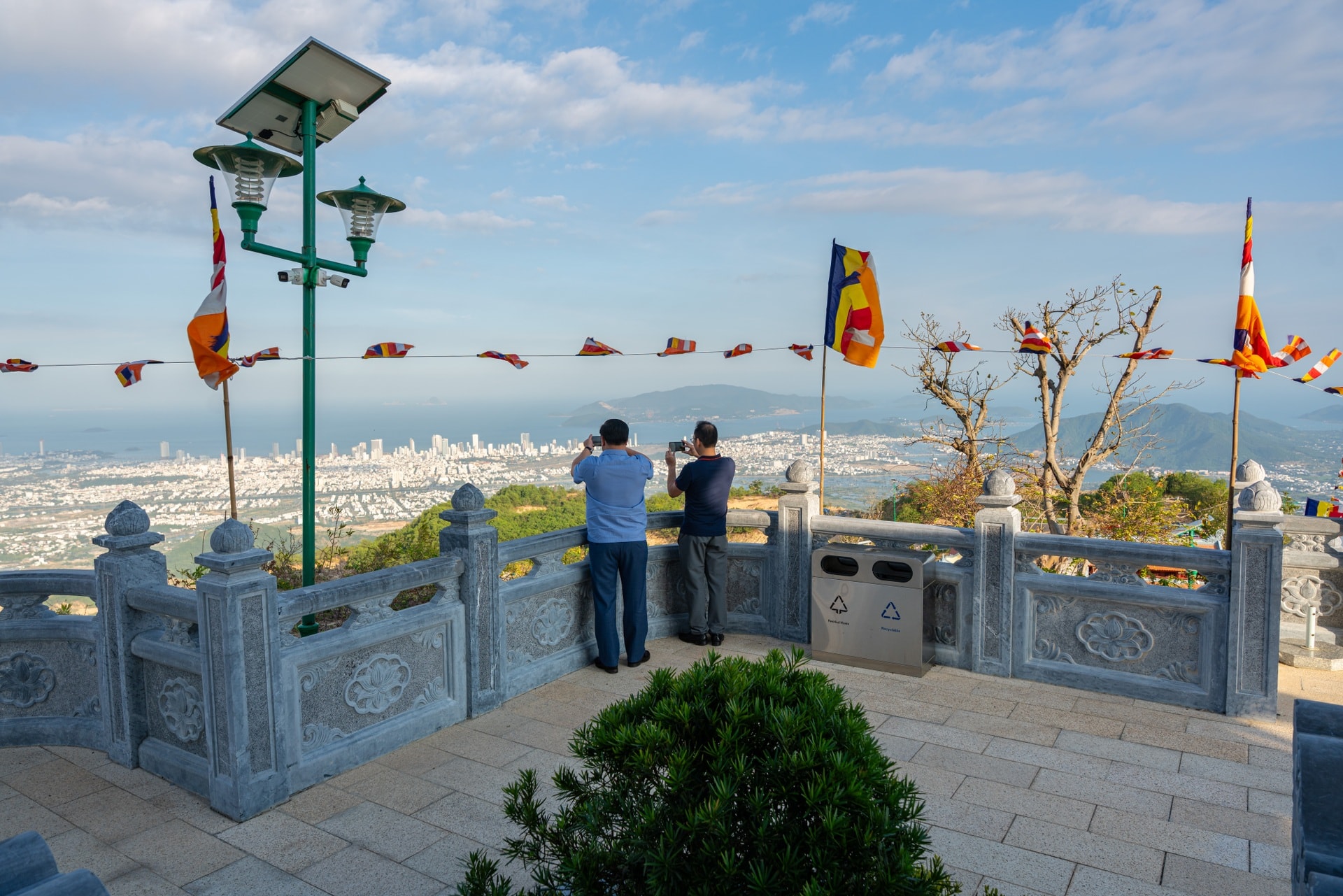 Bên trong ngôi chùa diễn ra lễ hằng thuận của Phương Nhi và chồng tỷ phú - 5