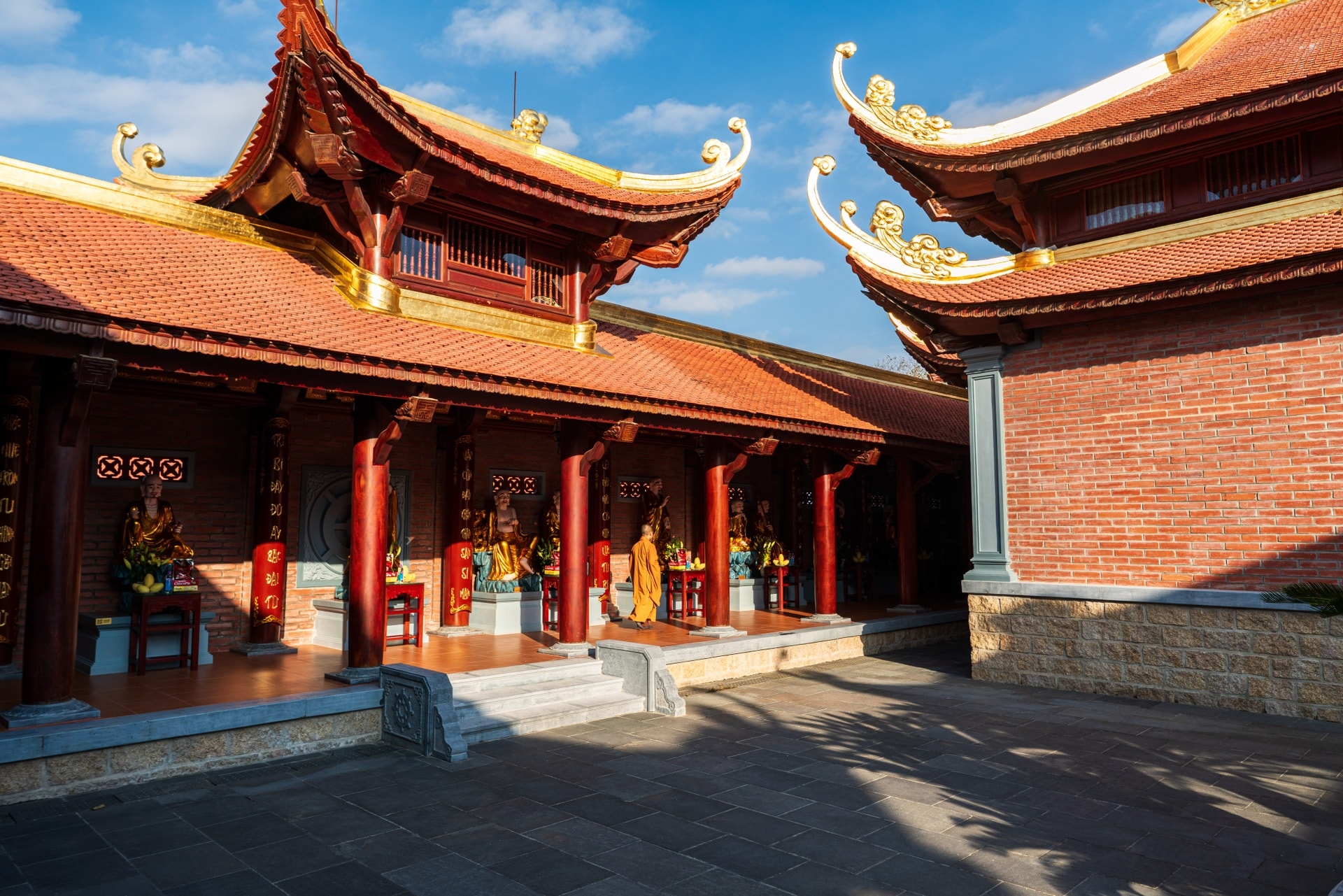 Bên trong ngôi chùa diễn ra lễ hằng thuận của Phương Nhi và chồng tỷ phú - 6