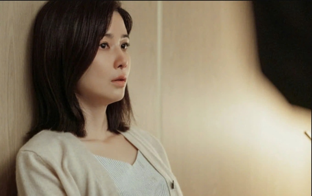 Hành động của chồng khi đi ăn với đồng nghiệp nữ khiến tôi nhận ra sự thật - 1