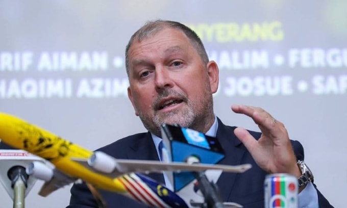 HLV đội tuyển Malaysia Peter Cklamovski. Ảnh: FAM