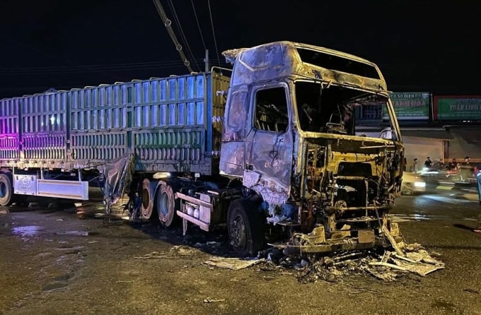 Hiện trường sau vụ cháy. Ảnh: Thái Hà