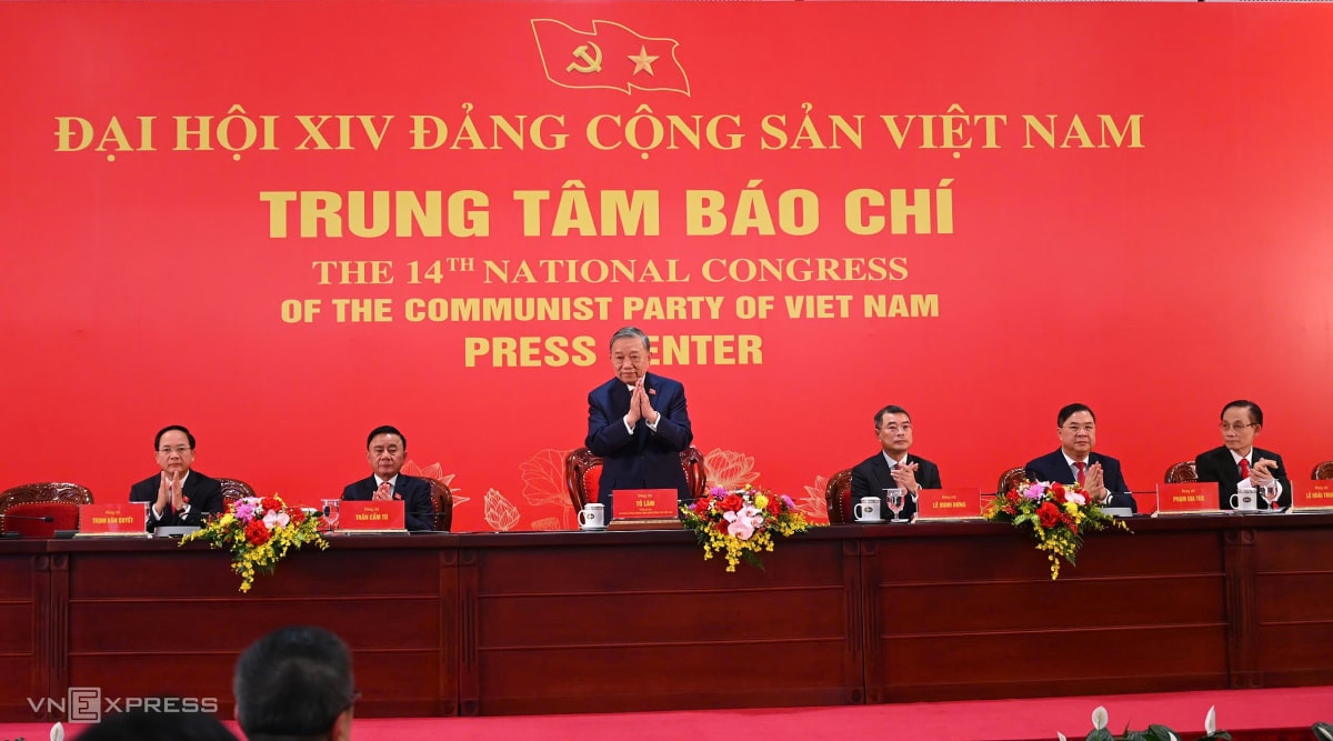 z7460401701169-1b1352c24058547-2057-7732