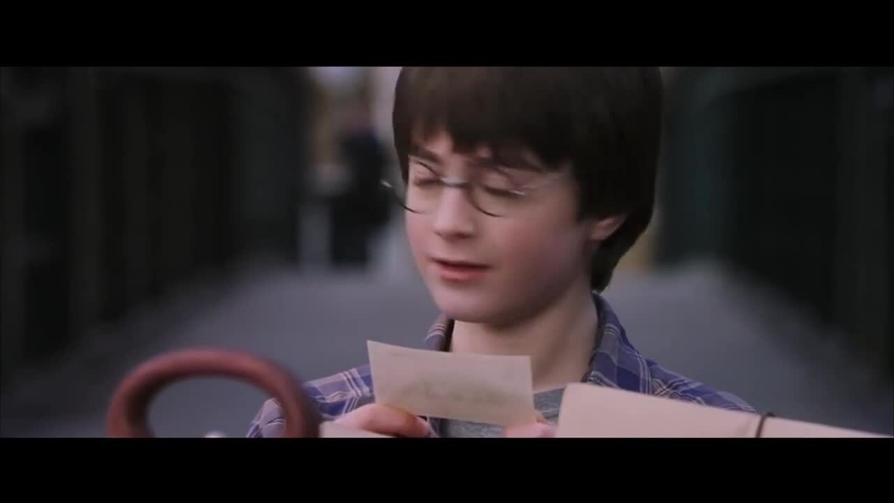 Harry Potter nhập học trong 'Harry Potter và hòn đá phù thủy'