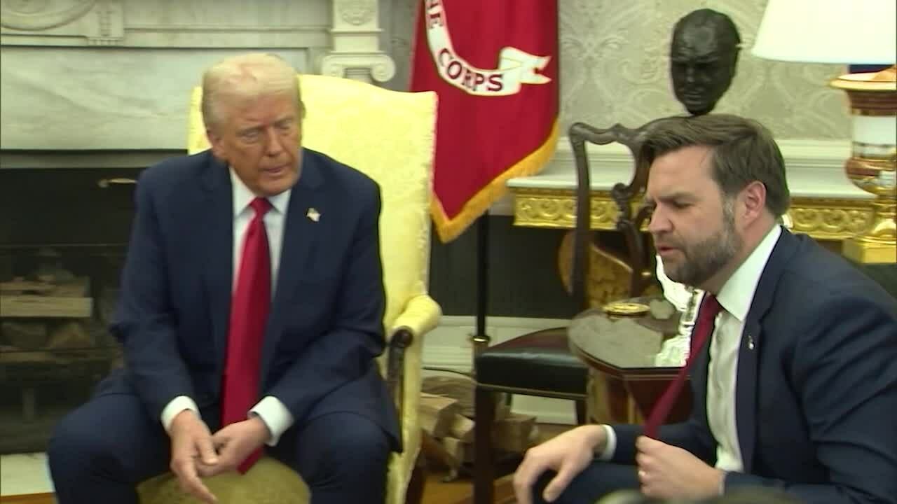 Giây phút Tổng thống Trump - Zelensky đấu khẩu