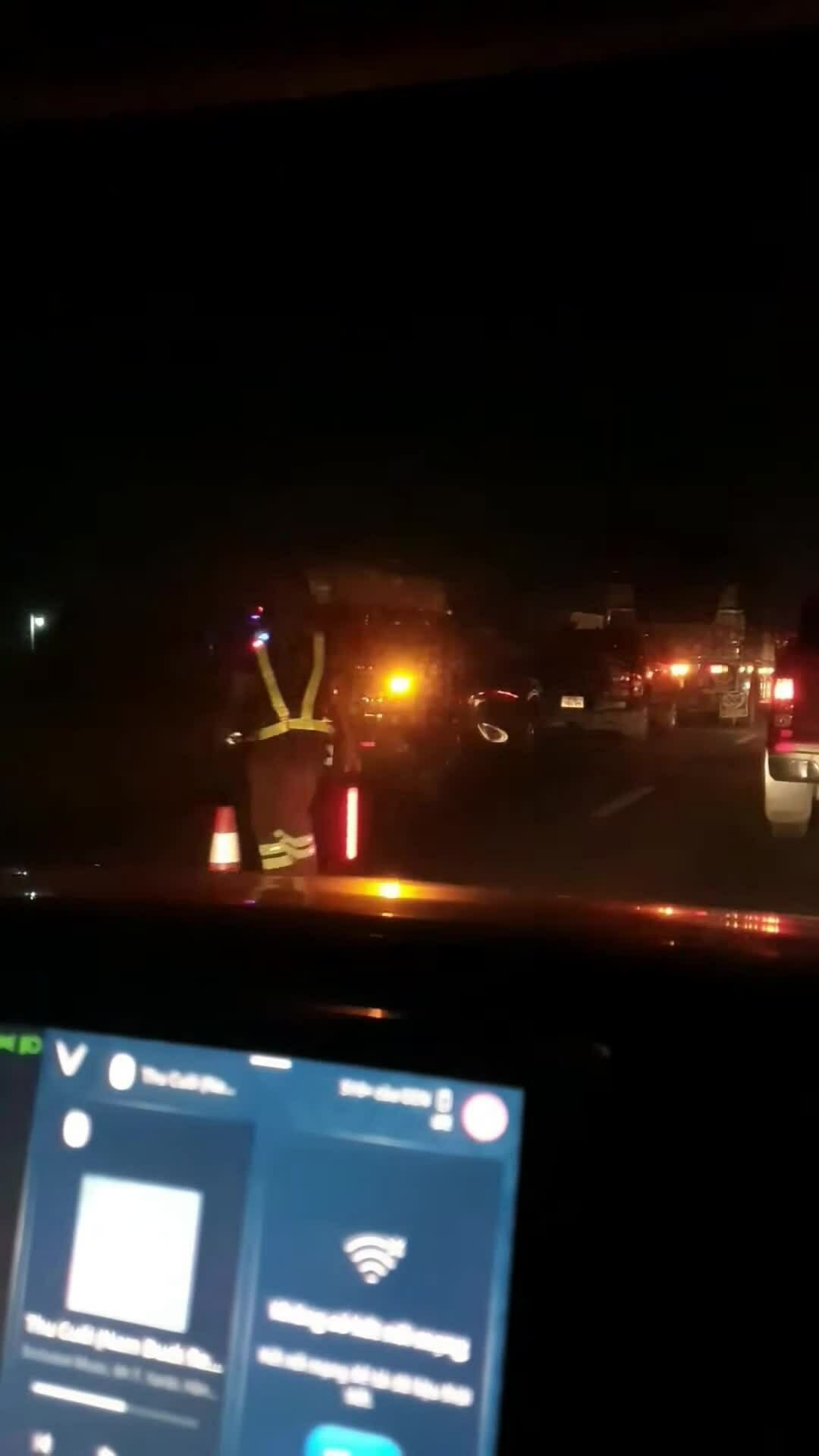 6 ô tô tông liên hoàn trên cao tốc Trung Lương