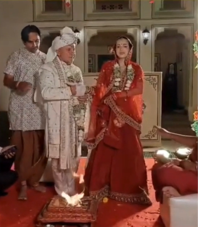 Con gái 27 tuổi lấy chồng U80 tuổi, bố mẹ "khóc như mưa" đi đưa dâu - Ảnh 3.