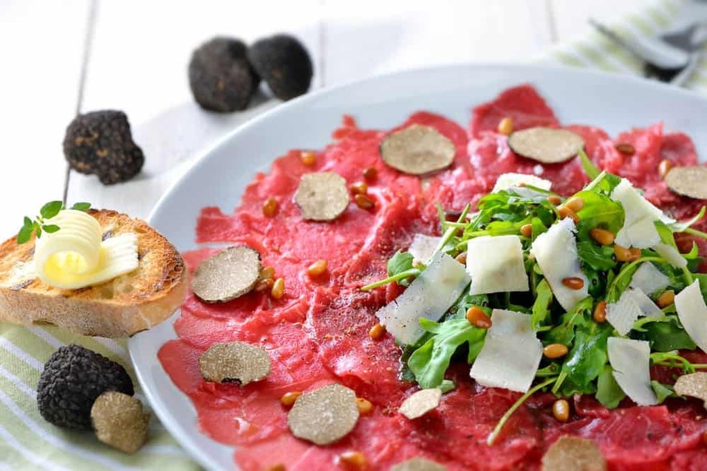 Ăn thịt bò sống ở Czech, khách Việt nghiện luôn sau 1 lần nếm thử - 4 Ăn thịt bò sống ở Czech, khách Việt nghiện luôn sau 1 lần nếm thử - 4