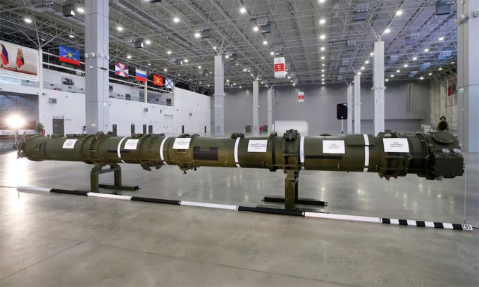 Ống phóng chứa đạn 9M729 được trưng bày tại trung tâm triển lãm gần thủ đô Moskva, Nga tháng 1/2019. Ảnh: Reuters