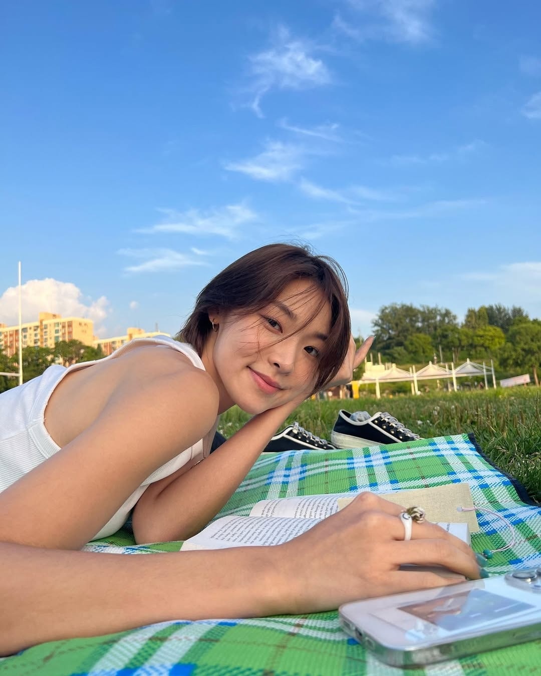 Địa ngục độc thân ảnh 2 Dia nguc doc than anh 2