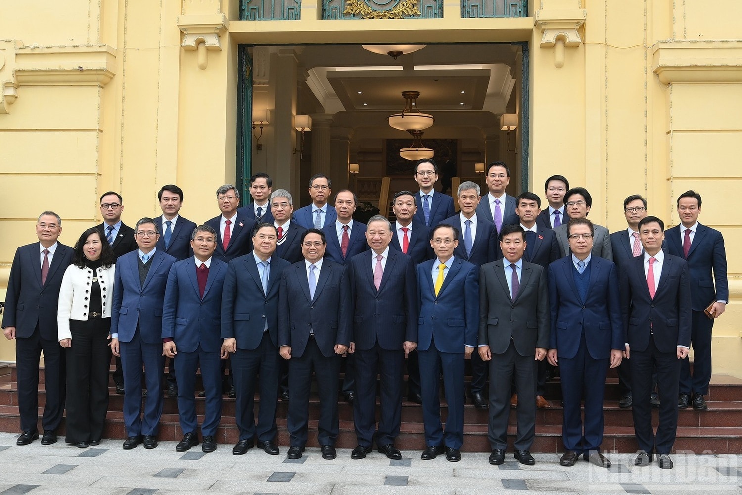 Tổng Bí thư Tô Lâm, Thủ tướng Phạm Minh Chính với các Đại sứ, Trưởng cơ quan đại diện Việt Nam tại nước ngoài tham dự Đại hội XIV của Đảng.