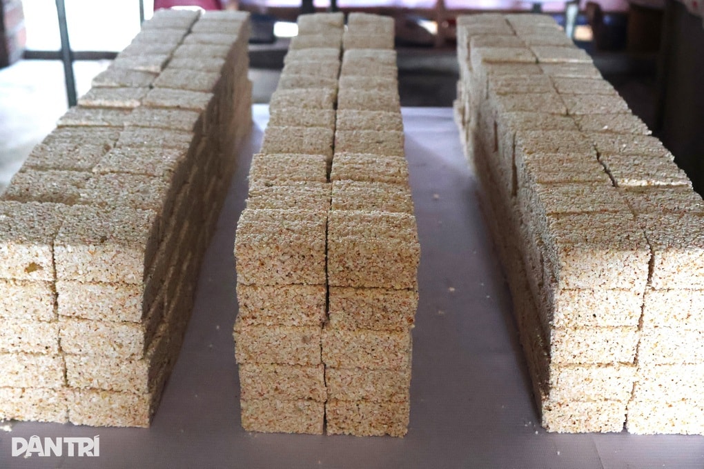 Làng nghề làm đặc sản ngày Tết rộn ràng từ sáng đến khuya - 3