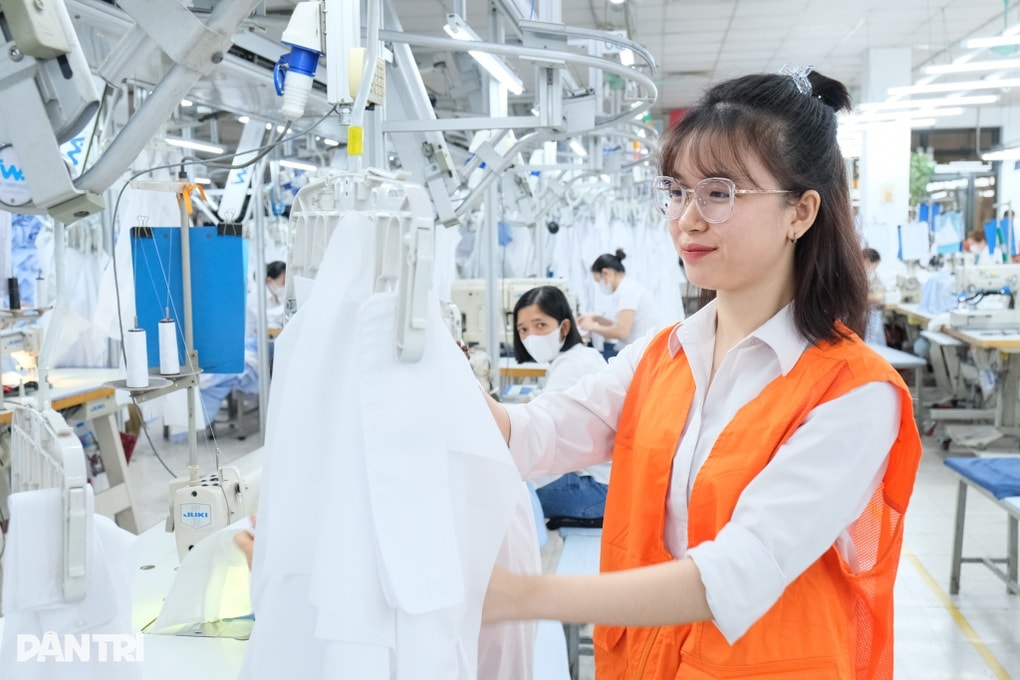 Tăng mức đóng bảo hiểm xã hội tương ứng lương tối thiểu mới  - 1