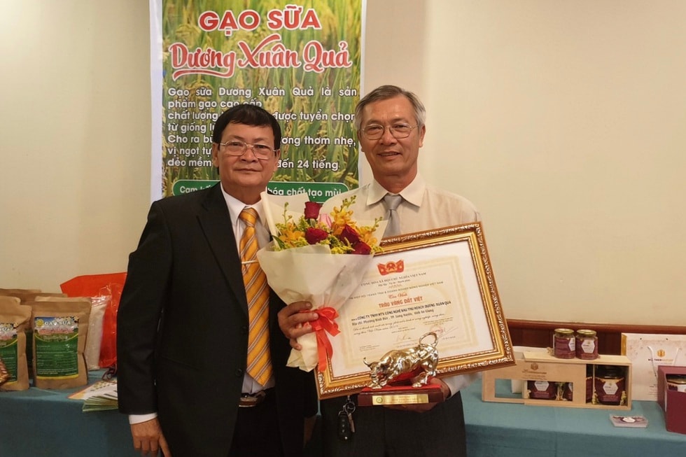 Vua lò sấy ở miền Tây và khát vọng xuất khẩu trí tuệ Việt - 7 Vua lò sấy ở miền Tây và khát vọng xuất khẩu trí tuệ Việt - 7