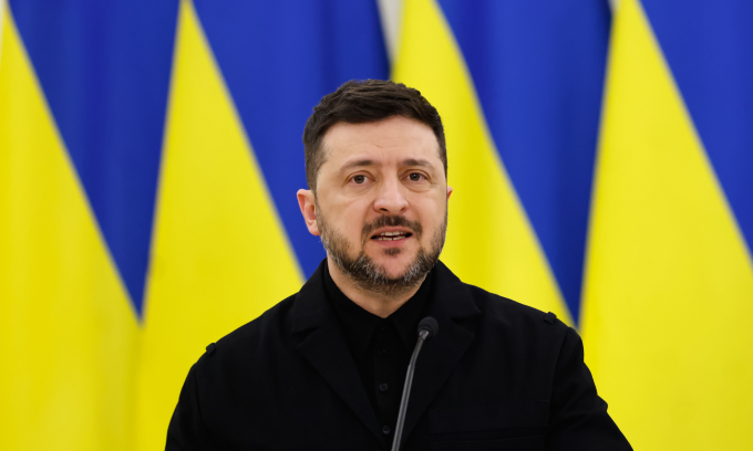 Tổng thống Ukraine Volodymyr Zelensky trong cuộc họp báo tại Vilnius, Litva hôm 25/1. Ảnh: AP