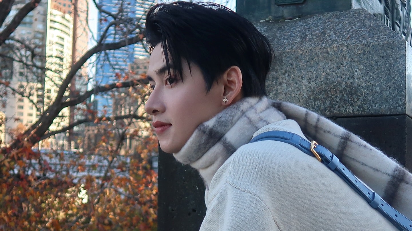 Hùng Huỳnh hát 'Bâng quơ'