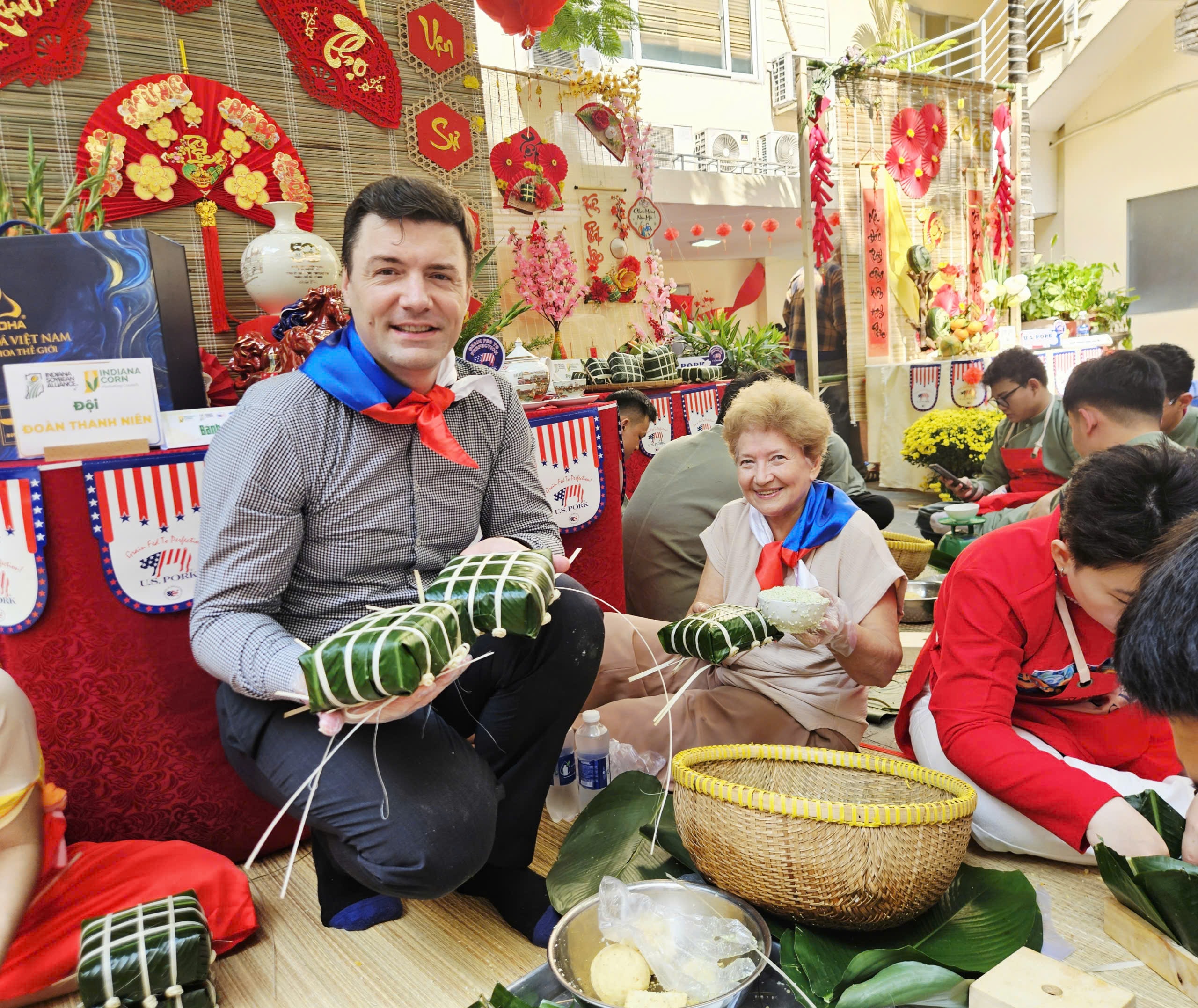 Bánh chưng với thịt heo Mỹ có gì đặc biệt? - Ảnh 1.