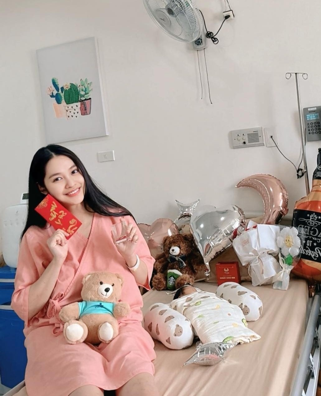 Nong Thuy Hang anh 1