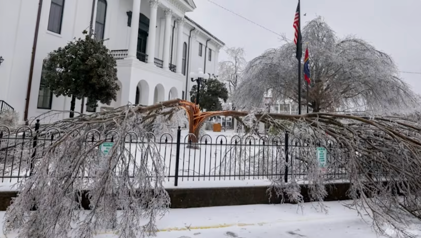 Tuyết và băng bao phủ nhiều khu vực tại Mỹ. (Ảnh: AP)