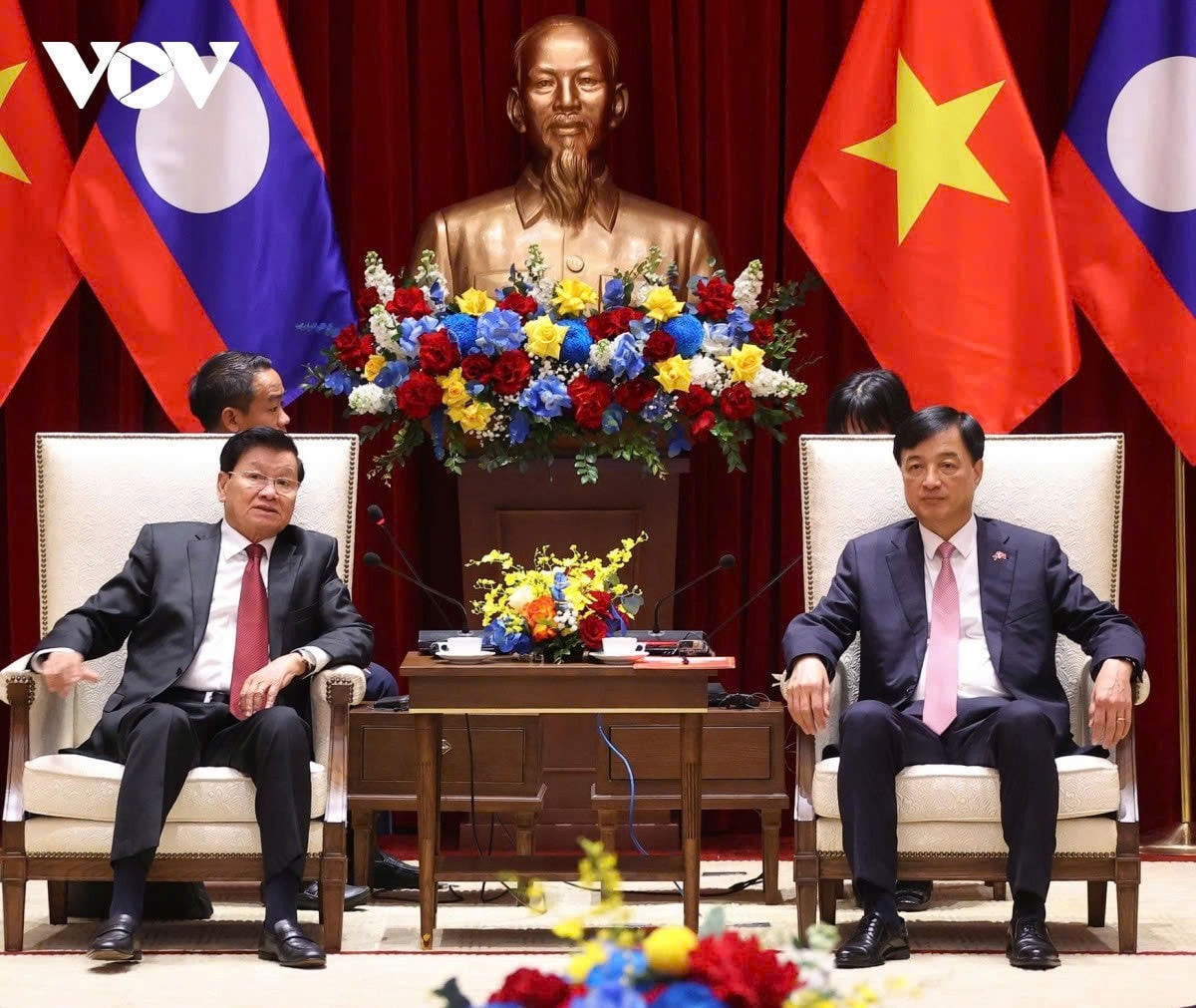 Tổng Bí thư, Chủ tịch nước Lào thăm và làm việc với TP Hà Nội - 3