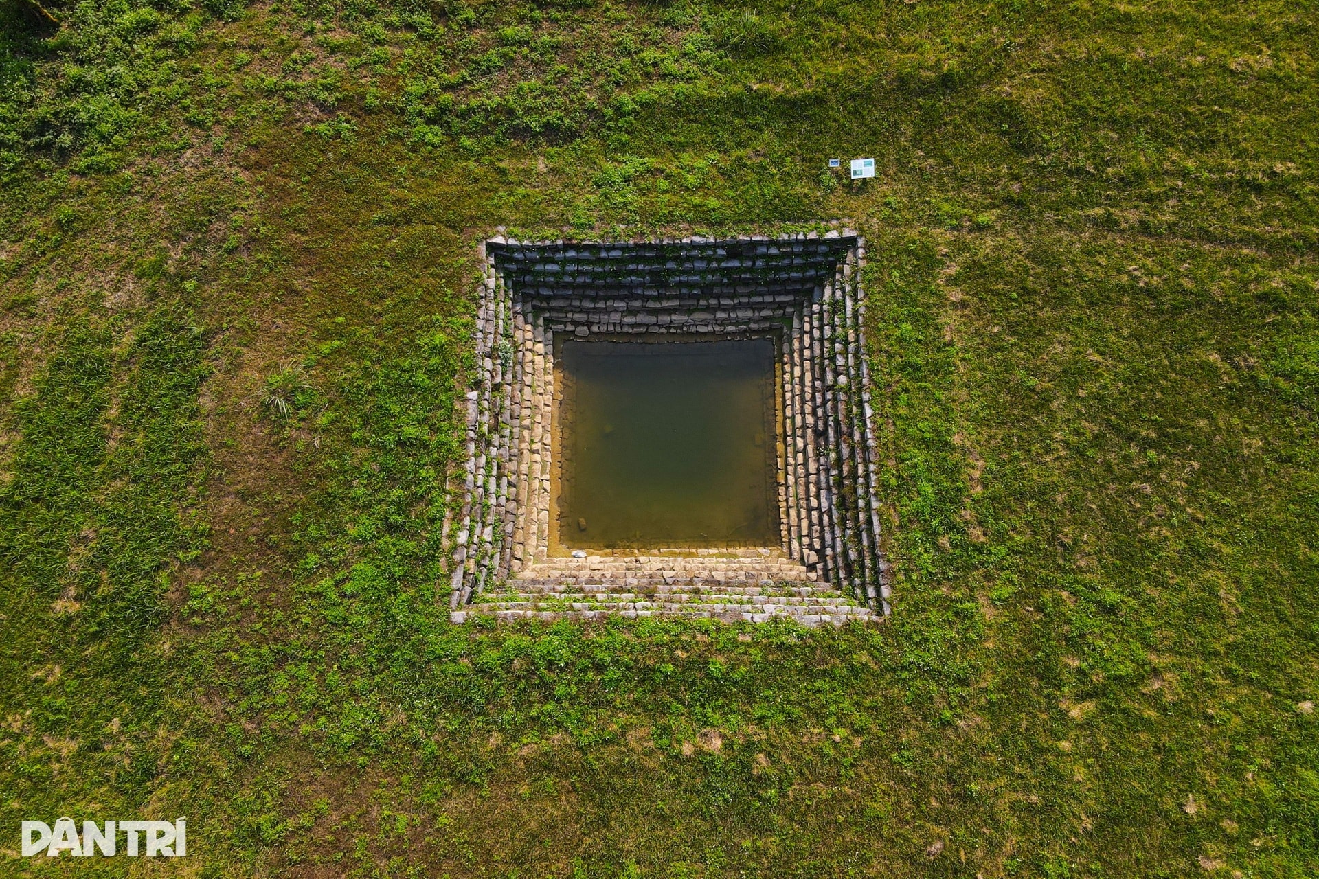 Cận cảnh đàn tế hơn 620 năm tại di sản bằng đá độc nhất vô nhị ở Việt Nam - 6