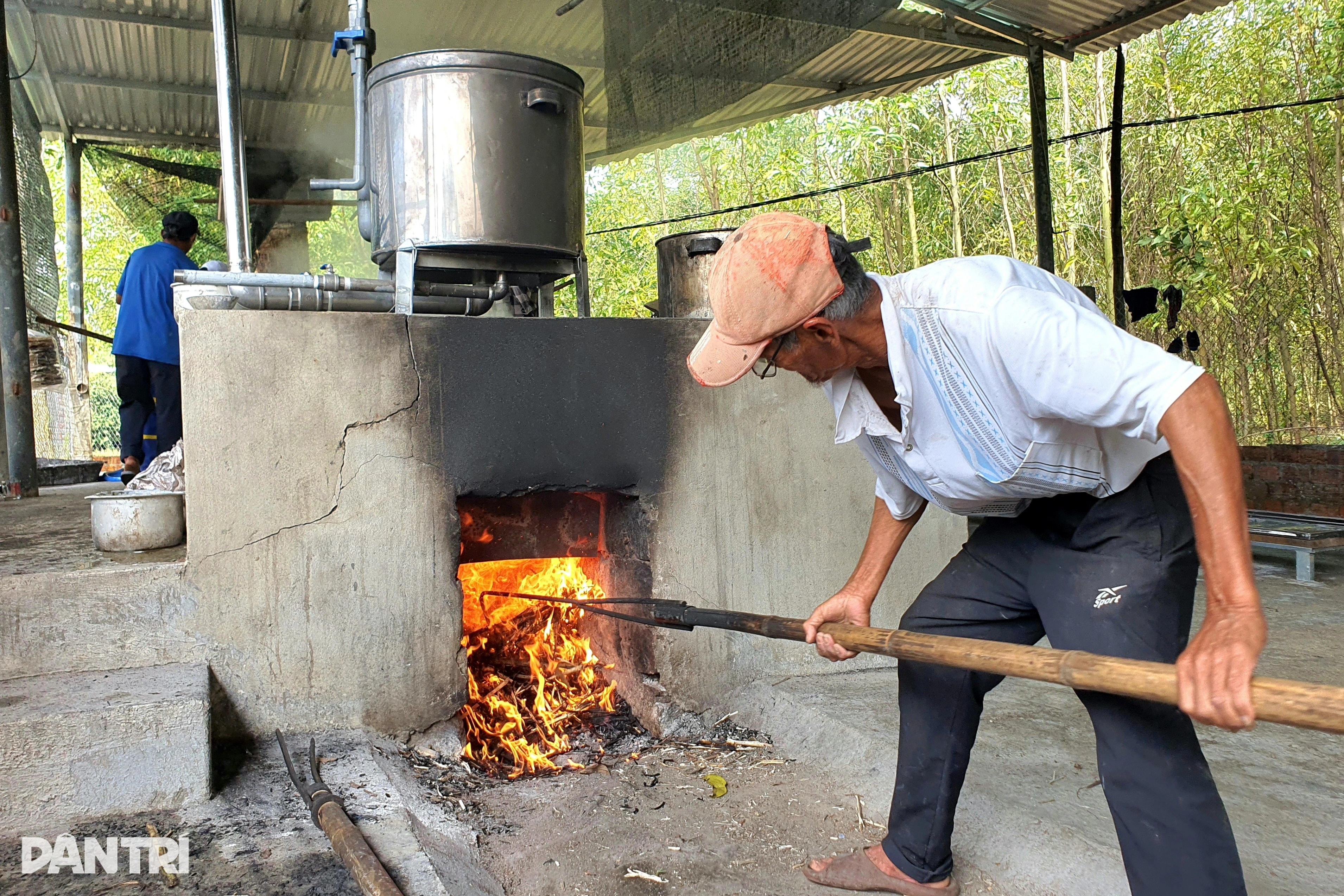 Lò đường hiếm hoi ở Đà Nẵng nổi lửa ngày cận Tết - 3