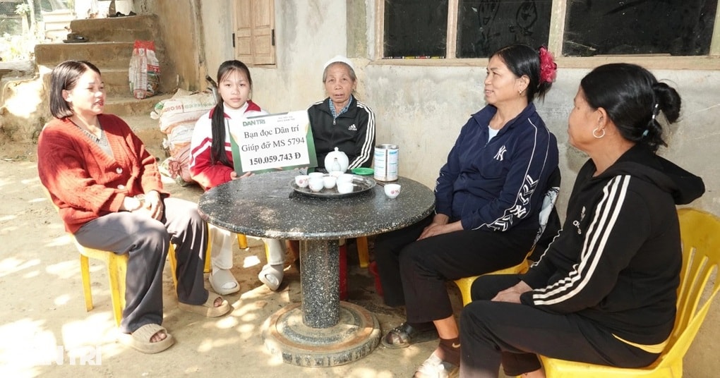 Bà lão nuôi chồng tâm thần và 2 cháu mồ côi được hỗ trợ hơn 200 triệu đồng - 3