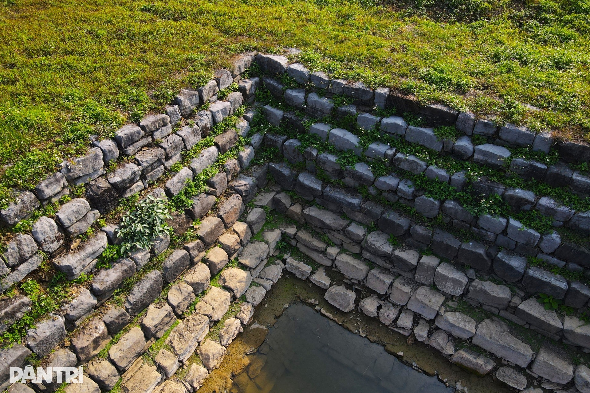 Cận cảnh đàn tế hơn 620 năm tại di sản bằng đá độc nhất vô nhị ở Việt Nam - 7