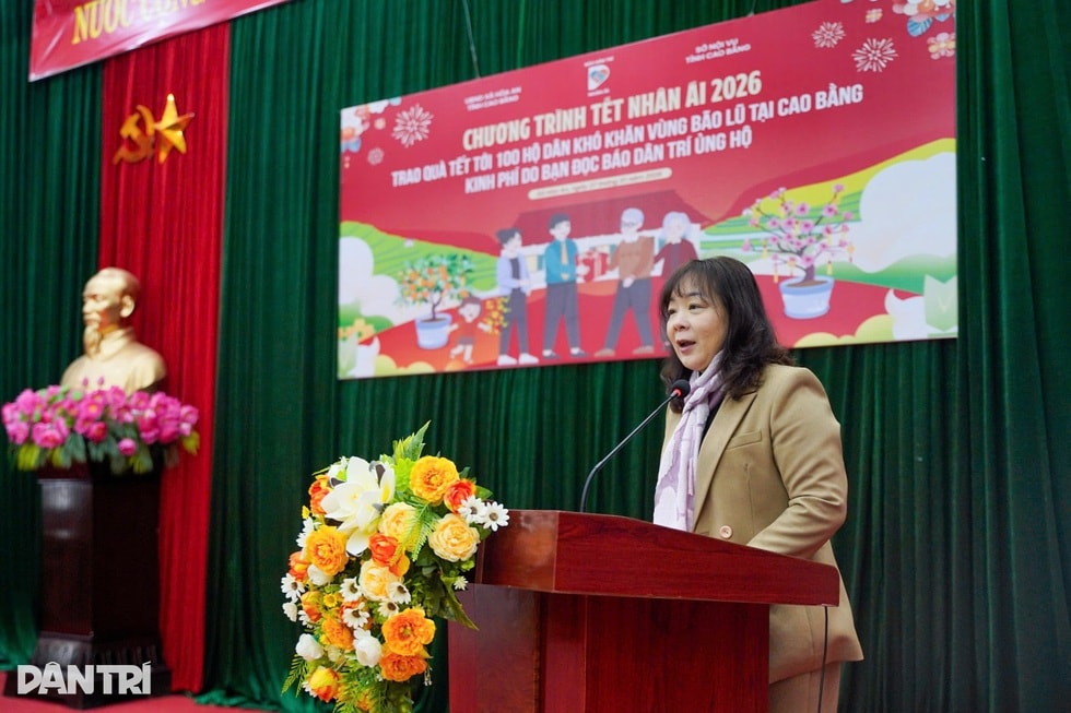 Báo Dân trí trao hơi ấm Tết Nhân ái tới 100 hộ dân vùng bão lũ Cao Bằng - 12