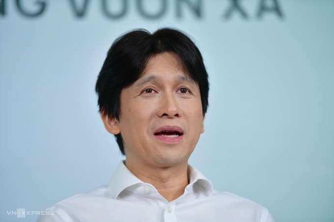 Ông Lê Anh Tuấn - Tổng giám đốc Dragon Capital - trong hội nghị nhà đầu tư hôm 26/1. Ảnh: Thanh Tùng