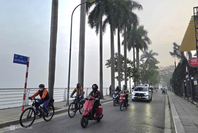 Đường Nguyễn Đình Thi sẽ được nghiên cứu mở rộng. Ảnh: Võ Hải