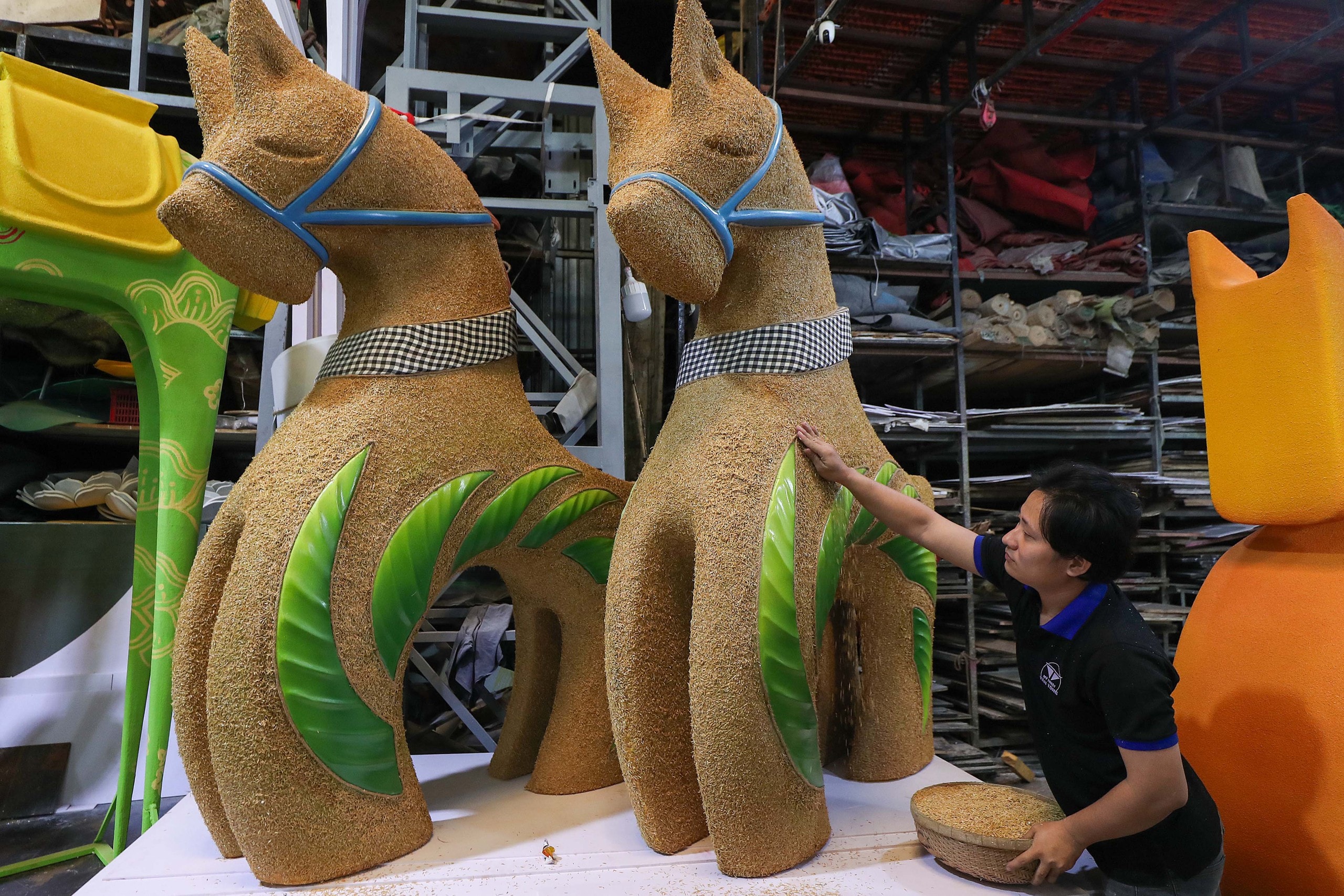 Cận cảnh linh vật ngựa trên đường hoa Nguyễn Huệ Tết Bính Ngọ 2026 - Ảnh 6.