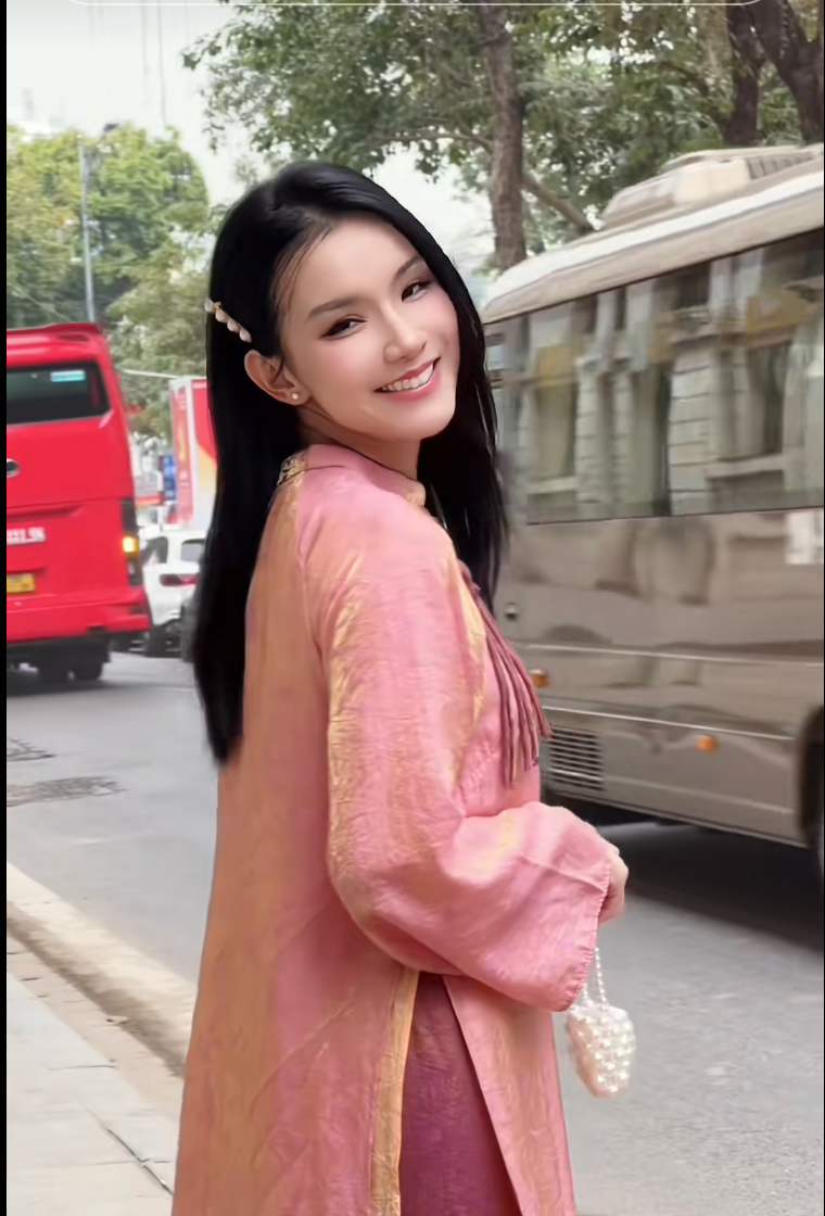 Hoa hậu Thùy Lâm gây ngỡ ngàng ở tuổi U40- Ảnh 2.