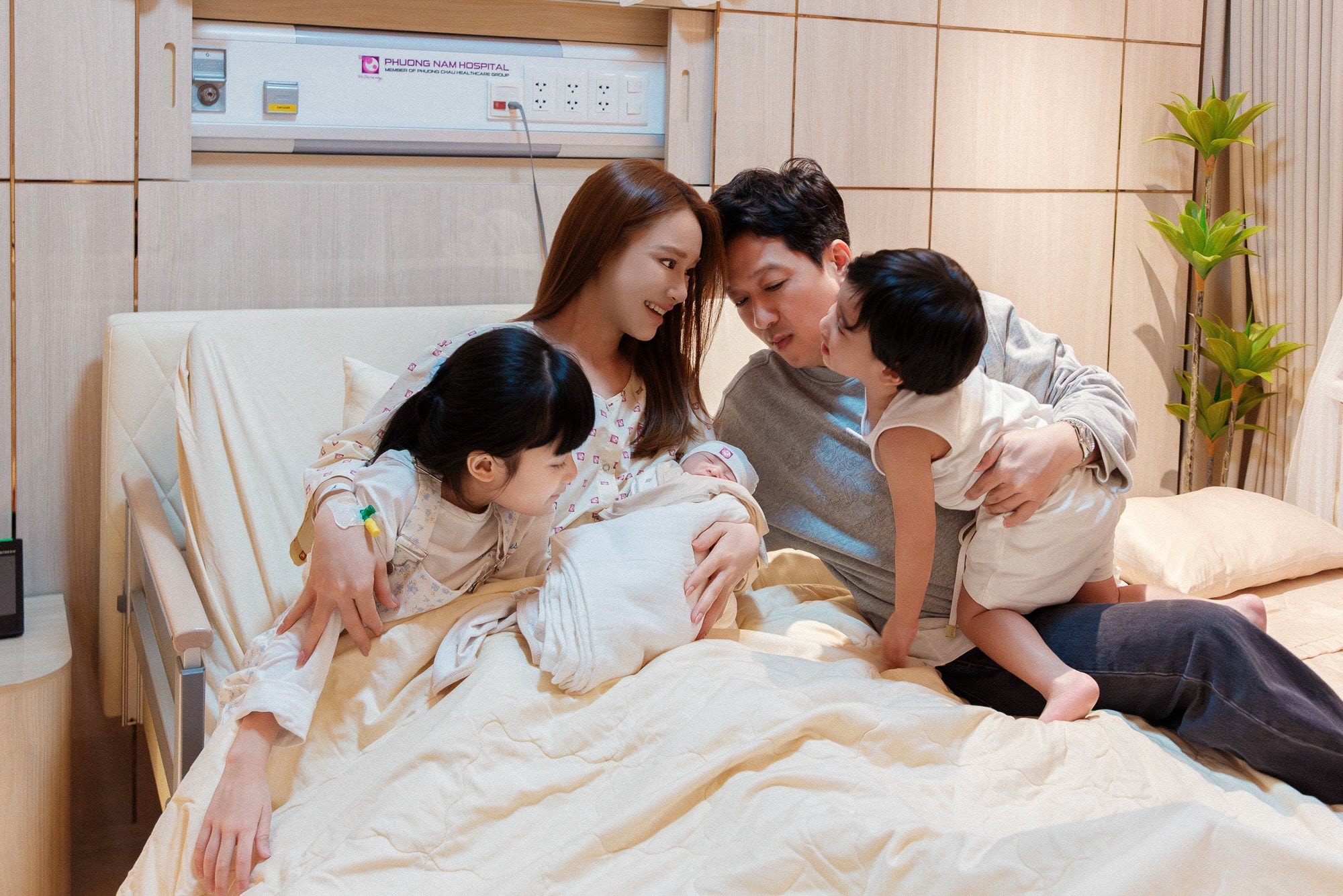 Nhã Phương sau 8 năm kết hôn với Trường Giang: Ứng xử khéo léo, được chồng biết ơn- Ảnh 3.