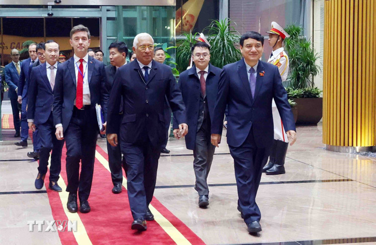 Chủ tịch Hội đồng châu Âu António Costa đến Hà Nội, bắt đầu thăm chính thức Việt Nam từ ngày 28-29/1/2026, theo lời mời của Chủ tịch nước Lương Cường. (Ảnh: Phạm Kiên/TTXVN)