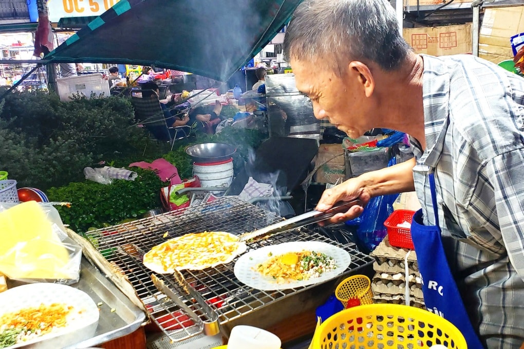 Cầm 100.000 đồng có thể ăn gì khi đến chợ đêm ở bến Ninh Kiều? - 3