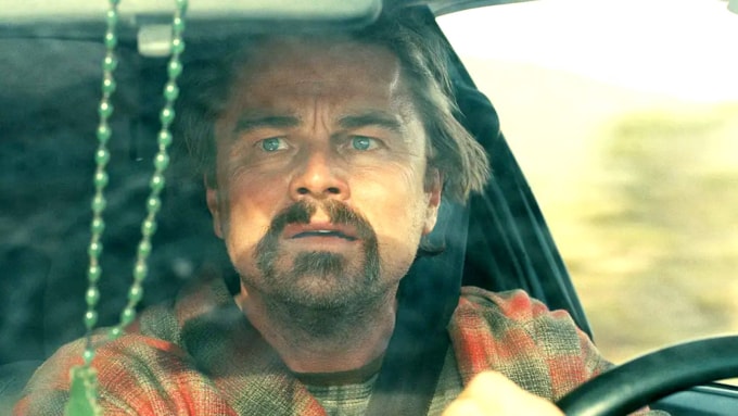 Leonardo DiCaprio gây ấn tượng khi hóa thân người cha tìm con gái bị bắt cóc. Ảnh: Warner Bros.