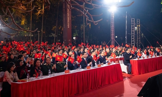 Thủ tướng Phạm Minh Chính, Chủ tịch Quốc hội Trần Thanh Mẫn, Thường trực Ban Bí thư Trần Cẩm Tú và nhiều lãnh đạo Đảng, Nhà nước tại điểm cầu Hà Nội. Ảnh: QĐND