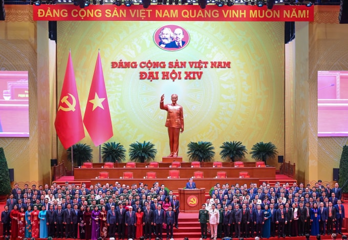 200 Ủy viên Trung ương Đảng khóa XIV ra mắt Đại hội Đảng XIV, ngày 23/1. Ảnh: Giang Huy