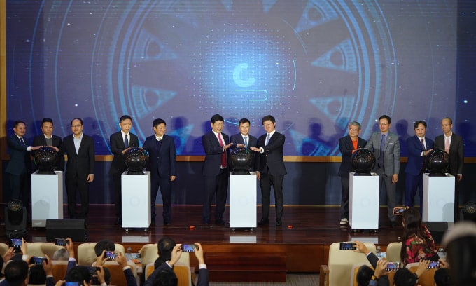 Nghị thức thành lập nhà máy kiểm thử và đóng gói tiên tiến chip bán dẫn FPT, sáng 28/1. Ảnh: Lưu Quý