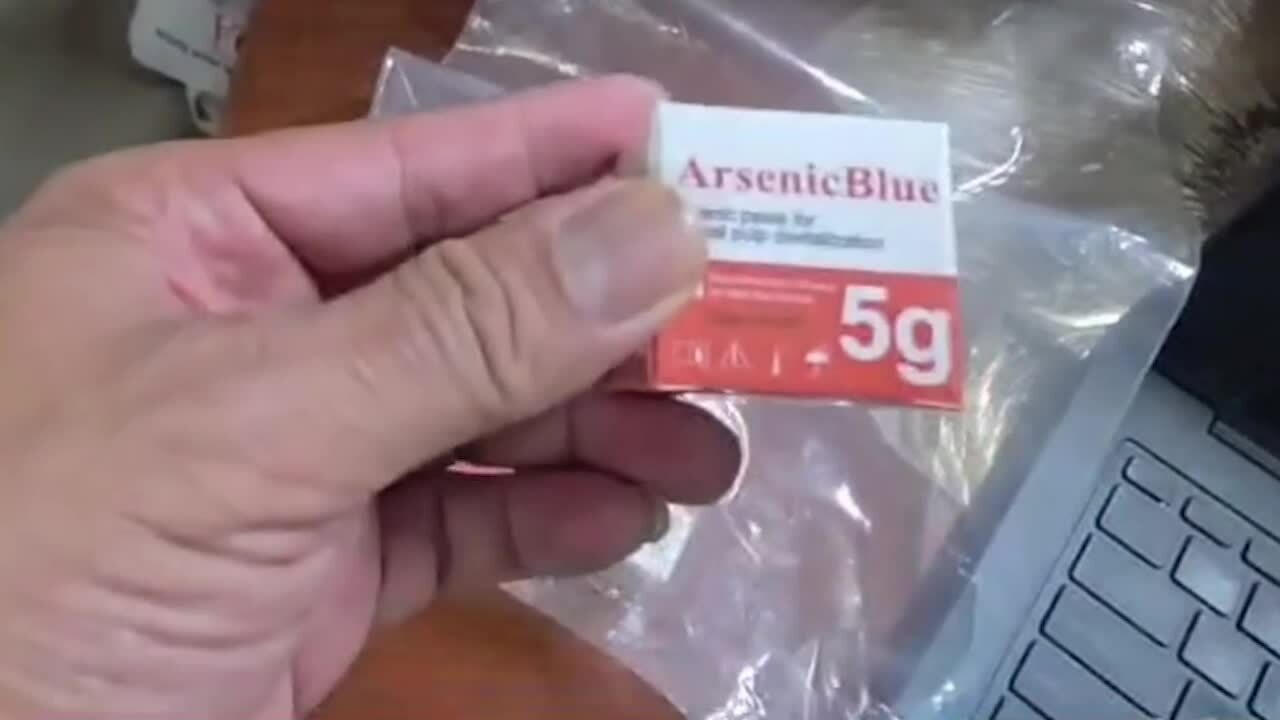 Video khám xét cửa hàng nha khoa