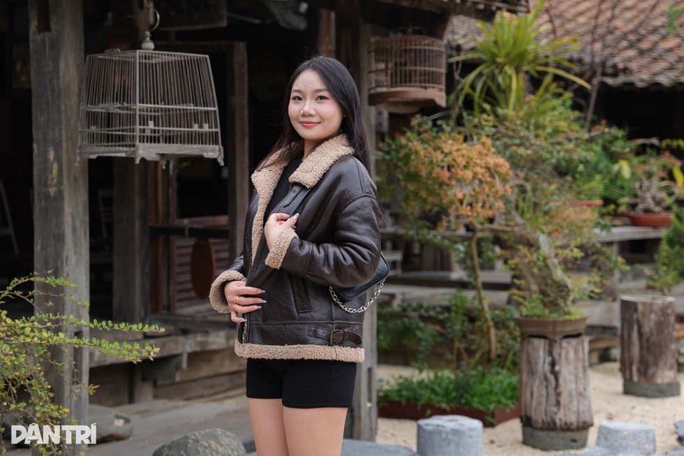 Lạng Sơn: Ông chủ mở quán cà phê bảo tồn văn hóa, bật mí cách chọn đào đẹp - 6