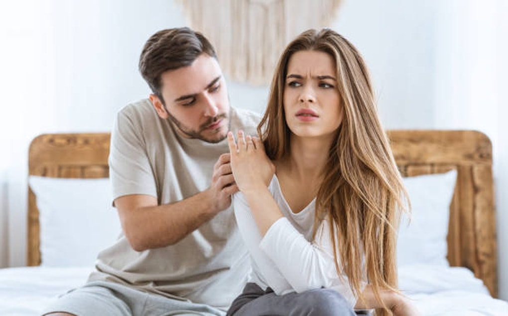 Lời cầu cứu từ nhân tình của chồng giữa đêm khuya khiến tôi gục ngã - 1