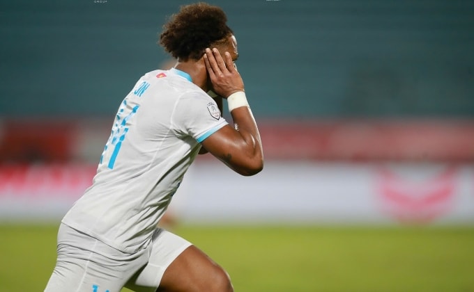 Xuân Son mừng bàn thắng nâng tỷ số 2-0 cho Nam Định trước Lion City 3-0 ở lượt 4 bảng B Cup CLB Đông Nam Á 2025-2026, tối 29/1, trên sân Thiên Trường, Ninh Bình. Ảnh: Lâm Đương