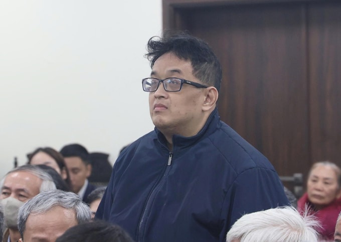 Bị cáo Huỳnh Nguyễn Lộc, cựu Viện trưởng Viện y dược học dân tộc TP HCM. Ảnh: Danh Lam