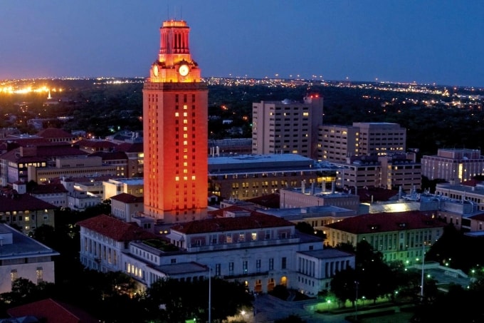 Tòa nhà chính của Đại học Texas-Austin. Ảnh: University of Texas at Austin.