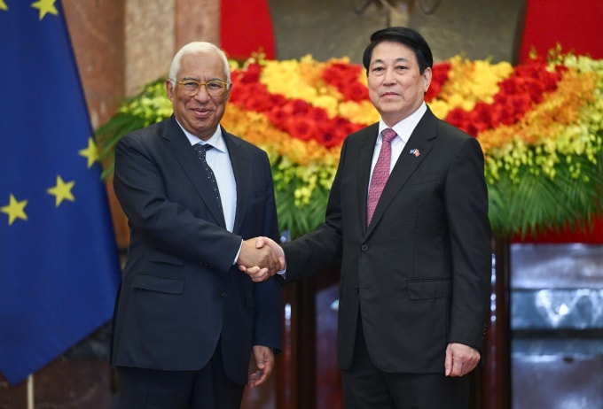 Chủ tịch nước Lương Cường và Chủ tịch Hội đồng châu Âu Antonio Costa tại Phủ Chủ tịch ngày 29/1. Ảnh: Giang Huy