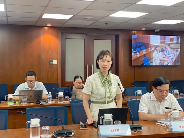 Tp.HCM chủ động "chốt chặn" virus Nipah từ cửa ngõ quốc tế- Ảnh 1. Tp.HCM chủ động "chốt chặn" virus Nipah từ cửa ngõ quốc tế- Ảnh 1.